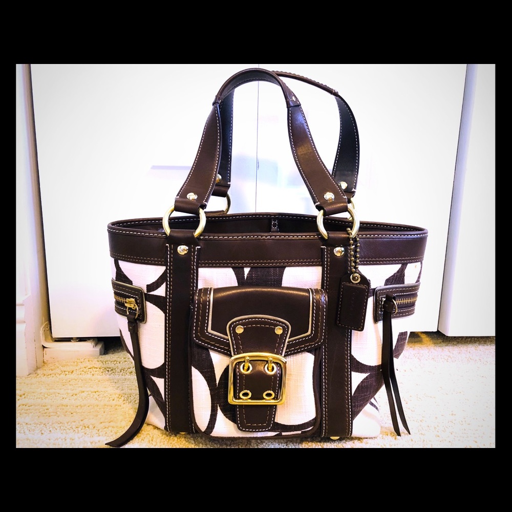 Coach linen and leather bag! Perfect for Spring!